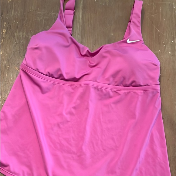 Nike Fuchsia Sports Tankini Top - Picture 1 of 5
